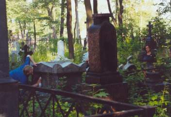 Grab des Paul SvC auf dem Lutherischen Friedhof auf der Wassiljew-Halbinsel